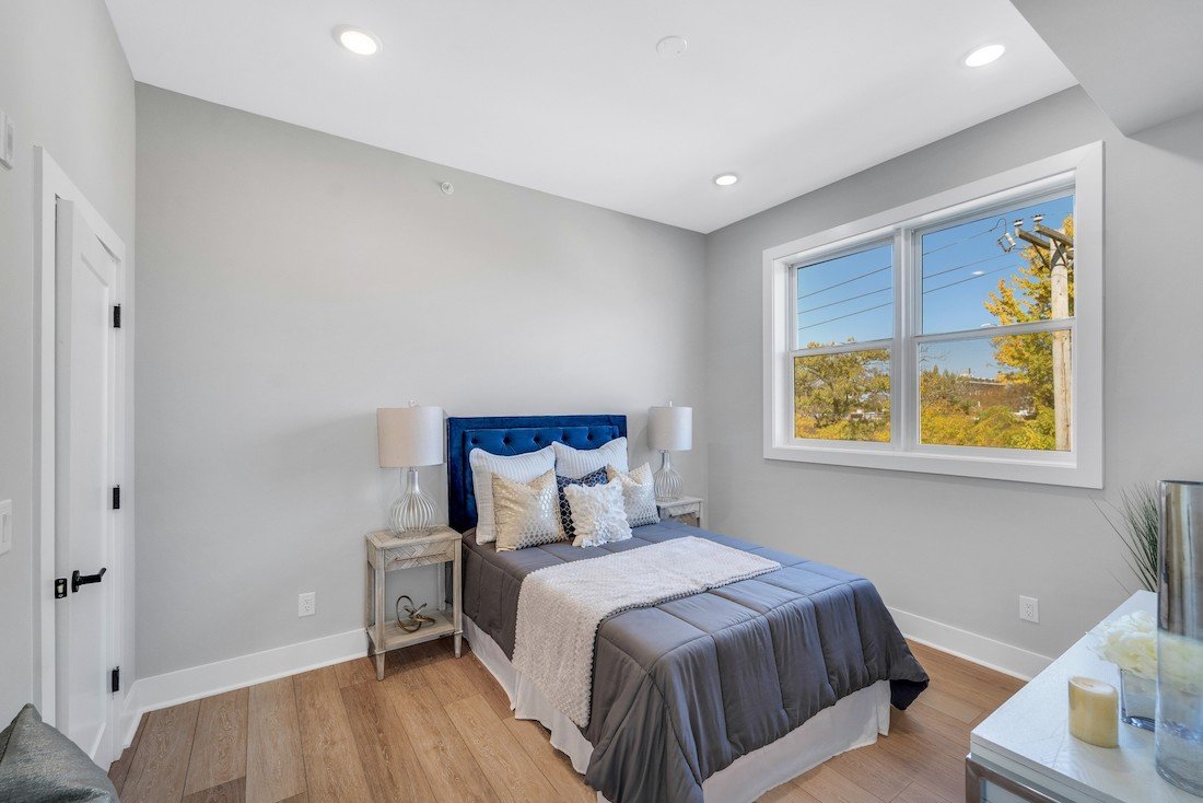 1750-n-22nd-st-303-bedroom.jpg