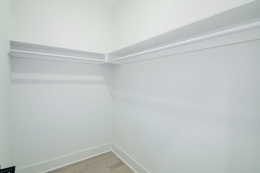 3007-ridge-ave-philadelphia-walkin-closet.jpg